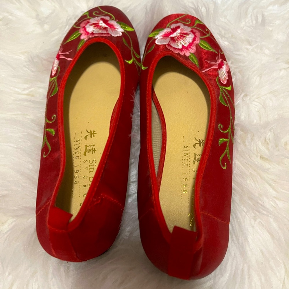 Red Slippers Womens 7.5